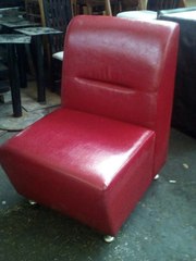 Кресла красные кожзам бу